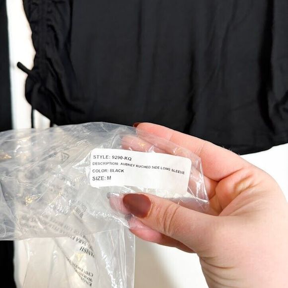 Project Social T Aubrey Ruched Side Long Sleeve Top Womens Black Size Medium NWT - Picture 8 of 9